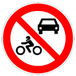 C4a - Trânsito proibido a automóveis e motociclos